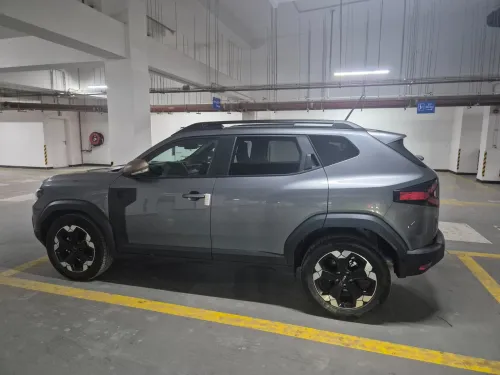 Dacia Duster 2025 NOUVEAU DACIA DUSTER EXTREME GOLD 1.3 TCE 150CV BVA GRIS SCHISTE