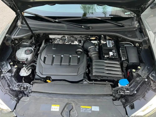 Audi Q3 2024 S line 200 chevaux QUATTRO