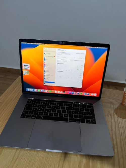 Macbook pro 2017, touch bar, 15.4 pouces