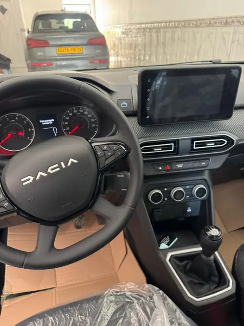 Dacia Logen 2025 Extrême