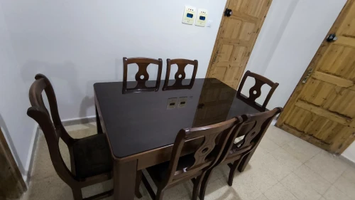 Table 6 places bois hetre