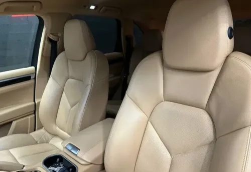 Porsche Cayenne 2011 
