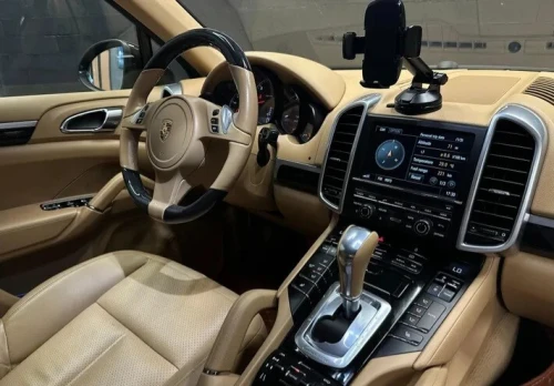 Porsche Cayenne 2011 