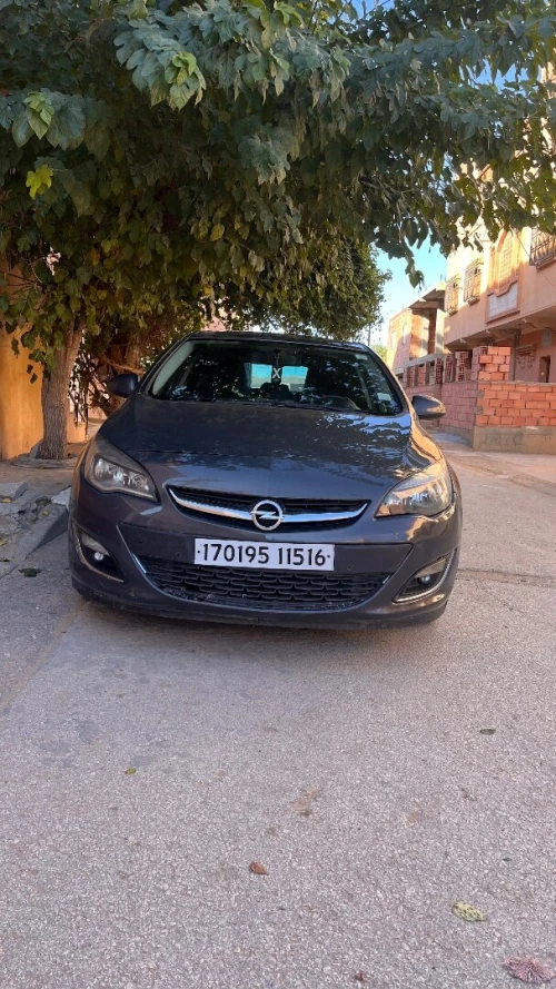 Opel Astra 2015 
