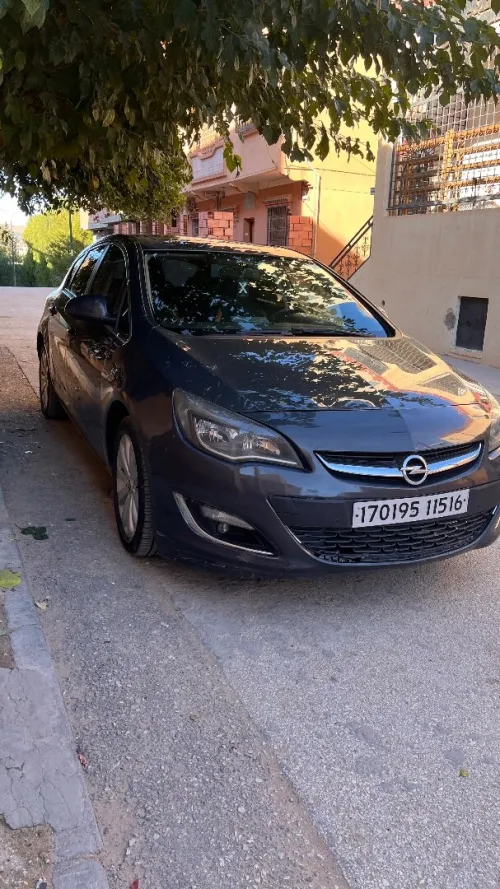 Opel Astra 2015 
