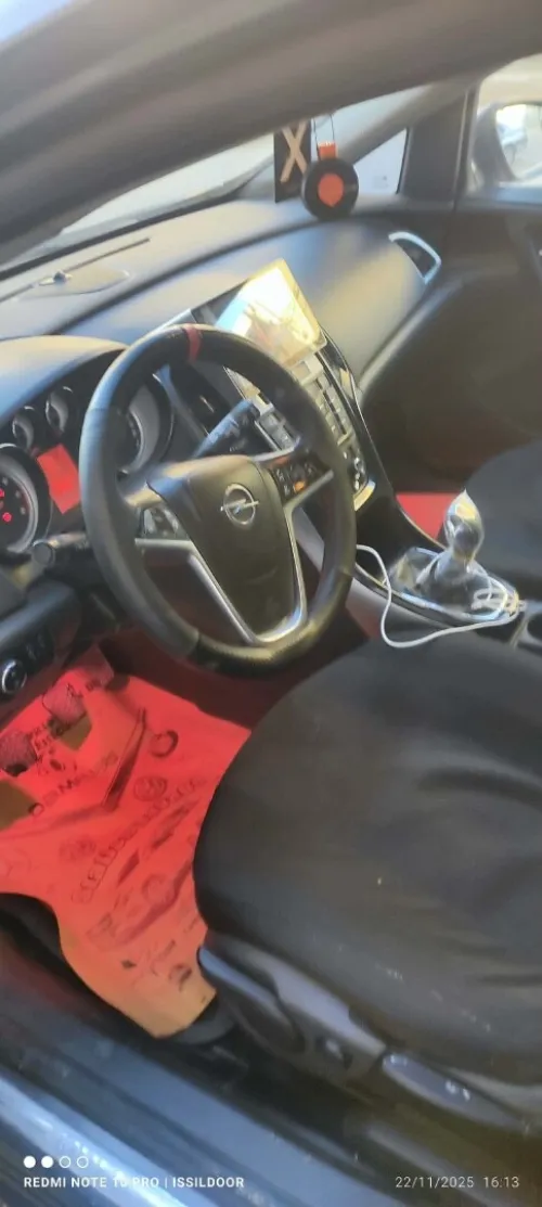 Opel Astra 2015 