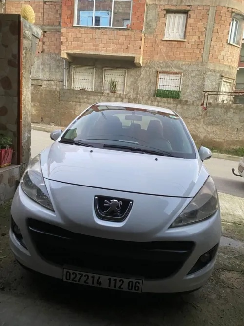 Peugeot 207 2012 