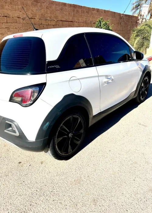 Opel Adam 2017 Rocks