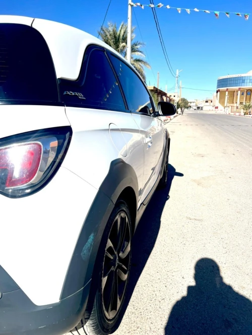 Opel Adam 2017 Rocks