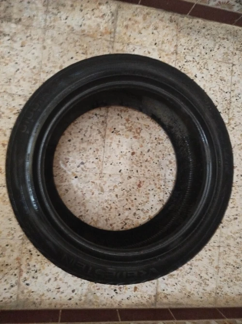 Pneu r18 vredestein