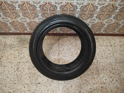 Pneu r18 vredestein