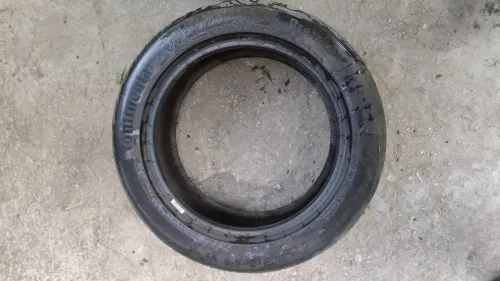 Pneus 225/50 R17 Michelin et Continental bonne état caba Europe
