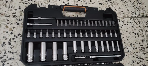Caisse A Outils Douille cliquet 94 PCS Magnusson CR-V mécanos caba