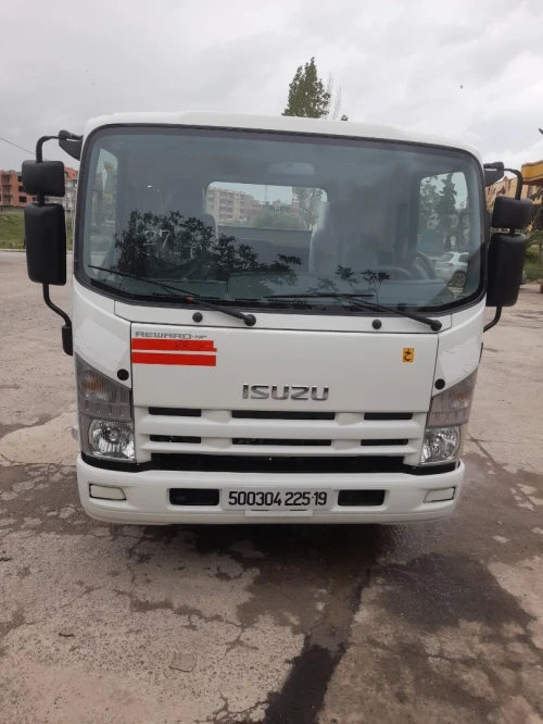 Isuzu Super jombo 2025
