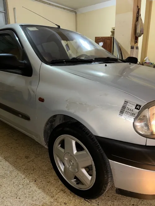 Renault Clio 2 2001 Alize