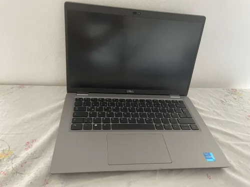 pc portable à vendre dell latitude 16gb 512ssd + chargeur original 
