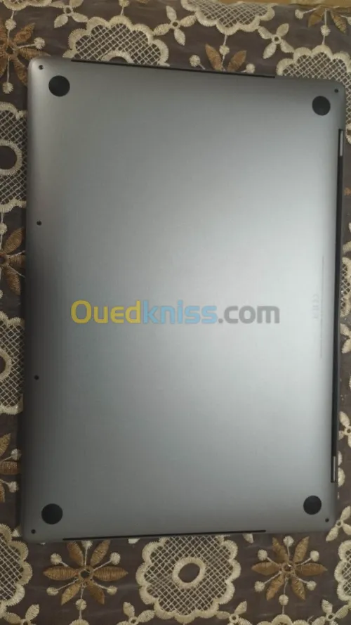 MacBook Pro 16 2019 Core i9 16Go 1To Radeon 5500M