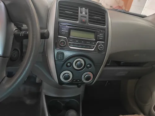 Nissan Sunny 2015 Acenta