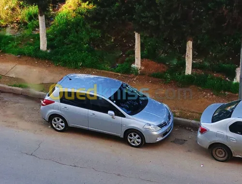 Nissan Tiida 5 portes 2009 Tekna
