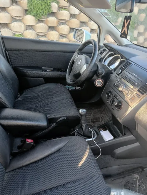 Nissan Tiida 5 portes 2009 Tekna