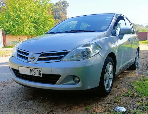 Nissan Tiida 5 portes 2009 Tekna