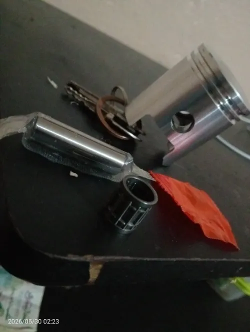 Cylindre pixi 80cc avc piston et deux bougies