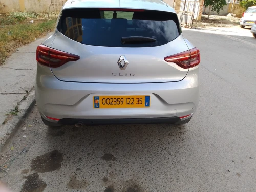 Renault clio 5 2022 evolution