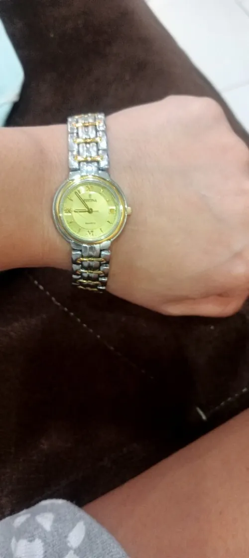 Montre Festina originale femme  Très bon état