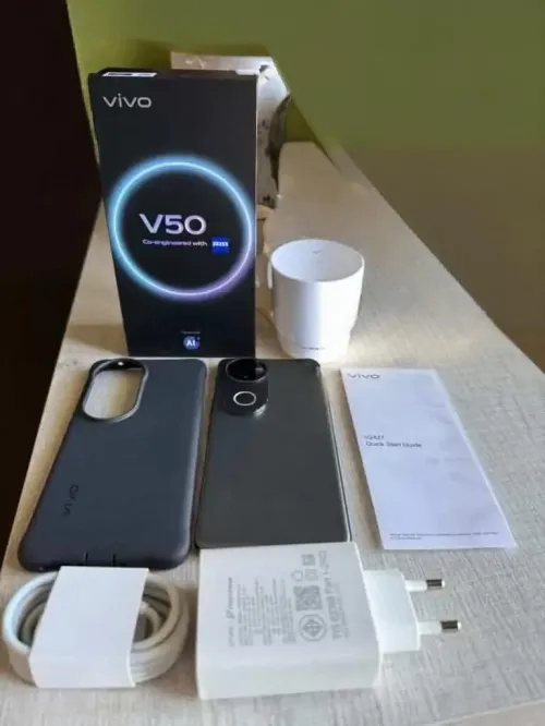 Vivo V50