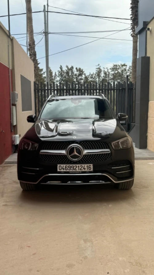 Mercedes GLE 300d 2024 