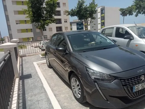 Peugeot 208 2022 1.2 purtech