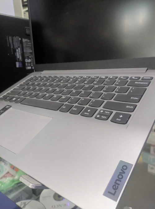 Lenovo Ideapad 1i 14 pouces