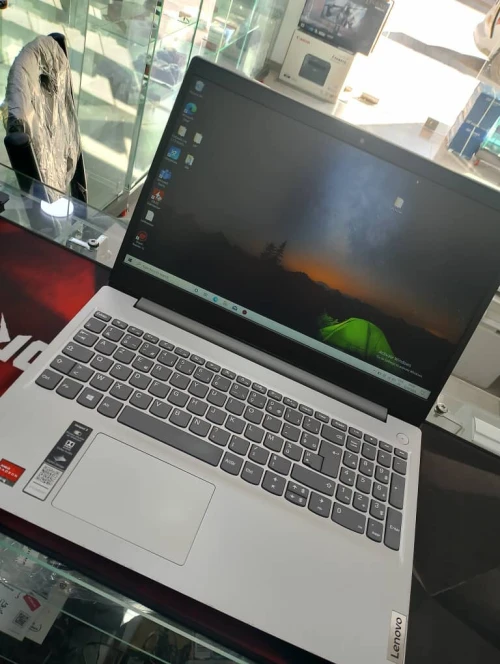 Laptop LENOVO IDEAPAD 3