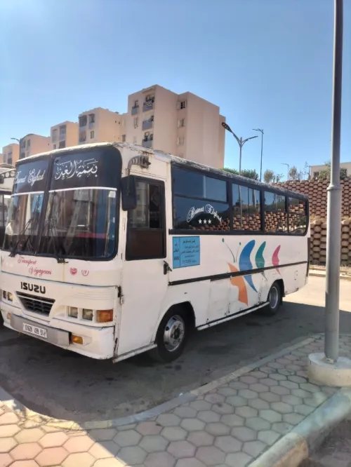 Isuzu Bus 1999