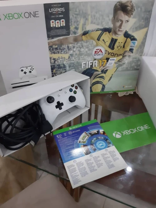 Xbox One S très bon état