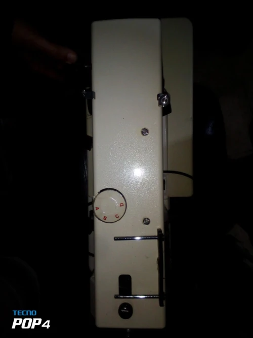MACHINE A COUDRE