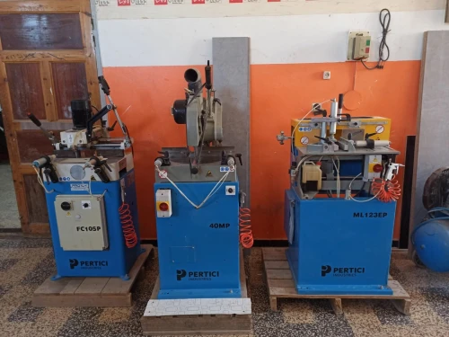 Machine de menuisier aluminium et pvc