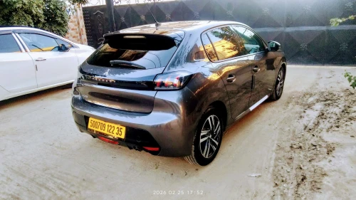 Peugeot 208 2022 Allure