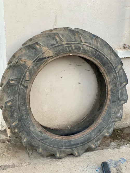 Pneu Tracteur neuf 
