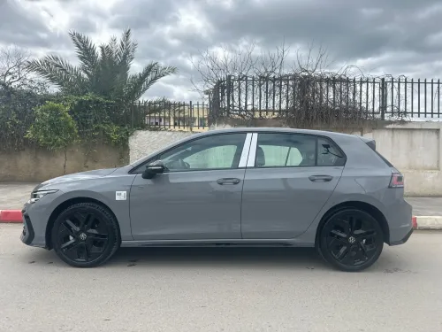 Volkswagen Golf 8 2025 R Black Edition 