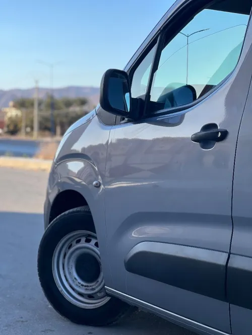 Peugeot K9 2022 