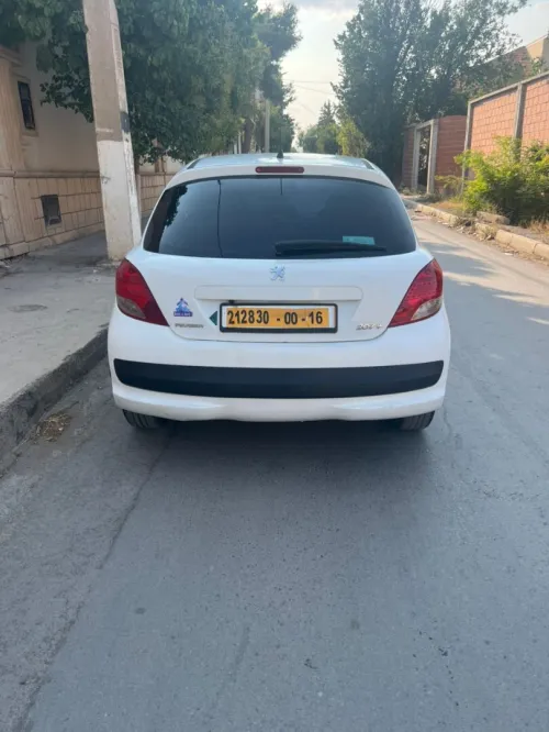 Peugeot 207 plus 2013 