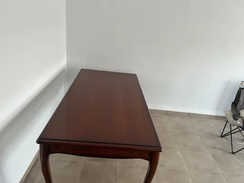 Table pour salle à manger 