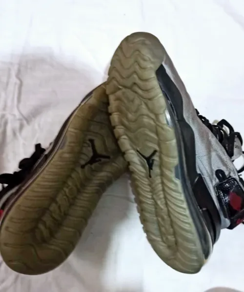 Jordan proto max 270