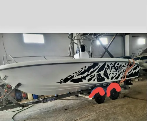 Bateau 6.30 modèle italien 