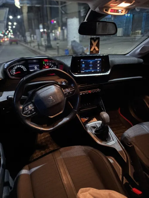 Peugeot 208 2022 Allure