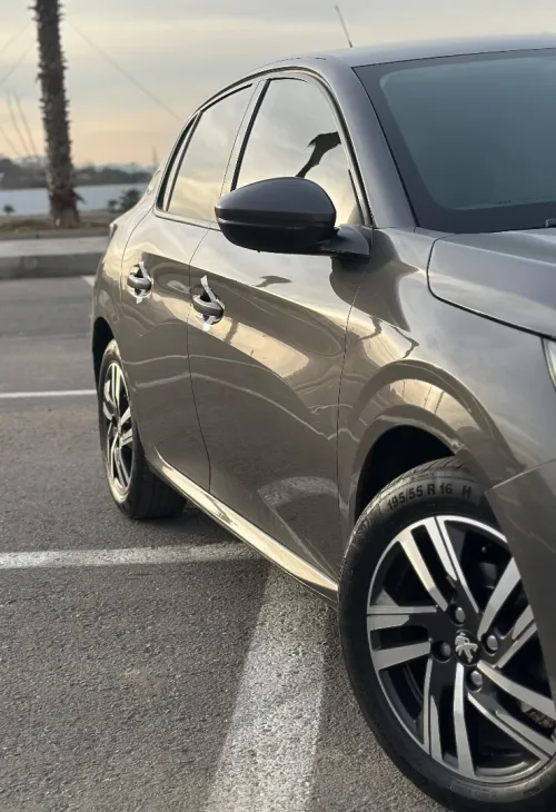 Peugeot 208 2022 Allure