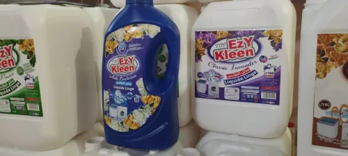 Préparateur et formateur des produits détergents 