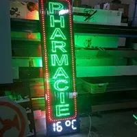 panneaux publicitaires PHARMACIE enseignes LED