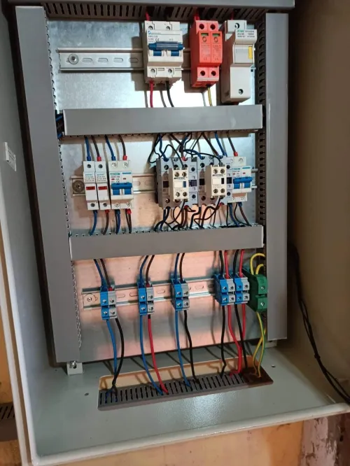 Installation et maintenance  solتجهيز 